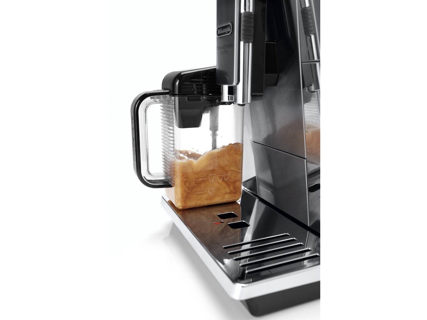 ECAM650.85.MS_cold_coffee2.jpg