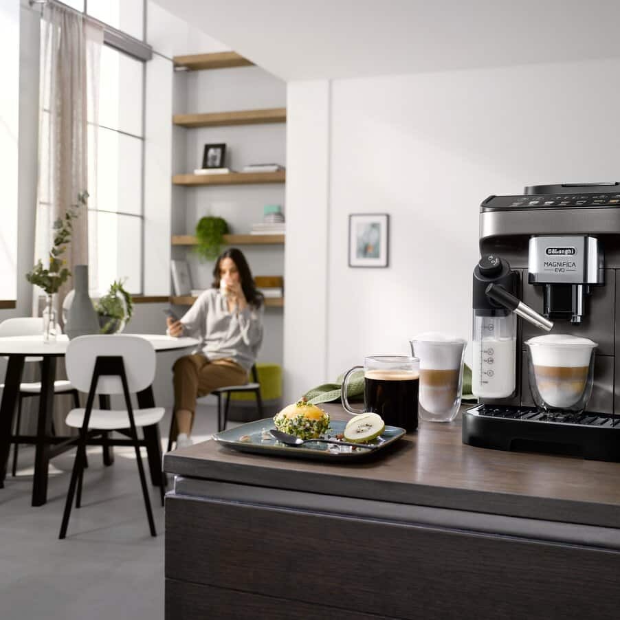 Máy pha cà phê tự động Magnifica Evo Delonghi