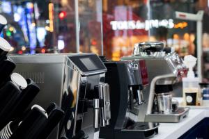 quầy cà phê de'longhi